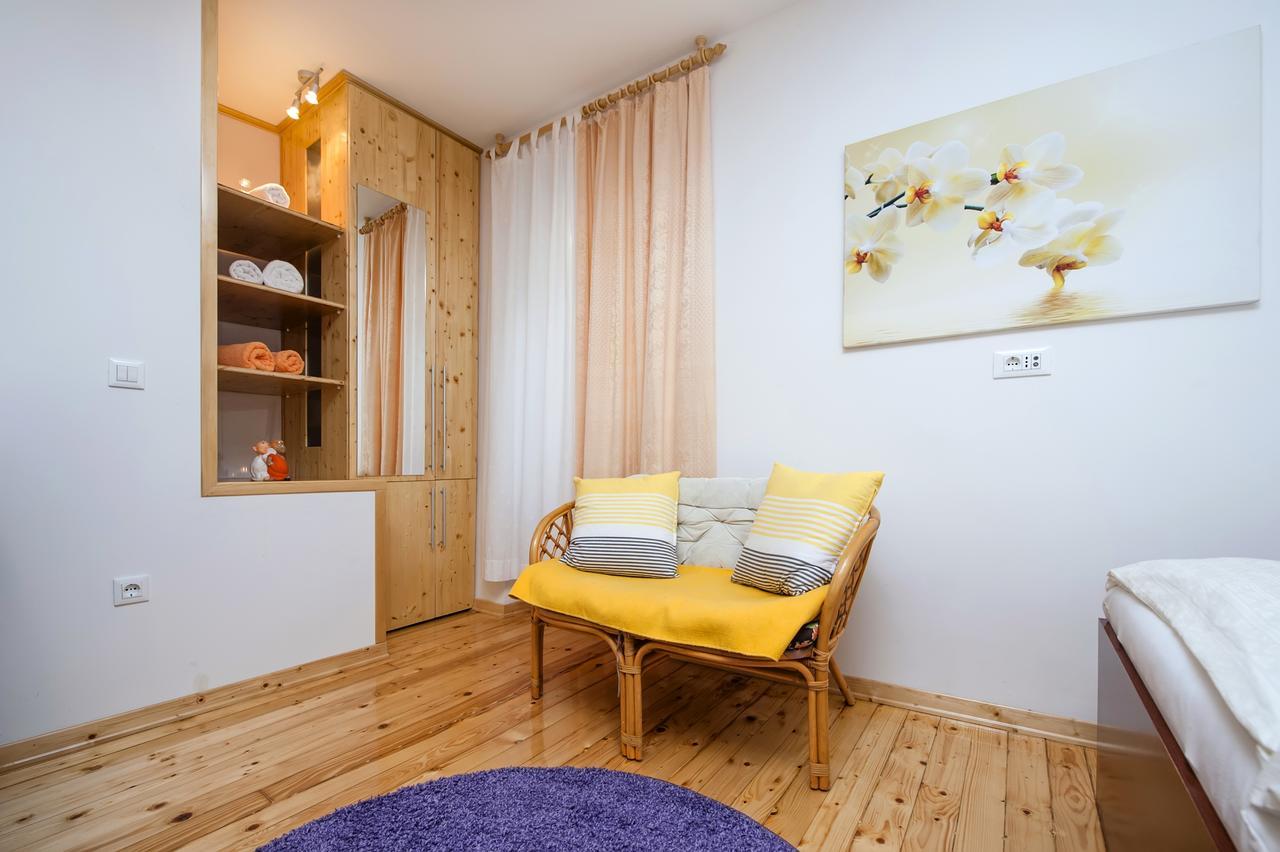 La Svalba Rooms & Studios Ровинь Экстерьер фото