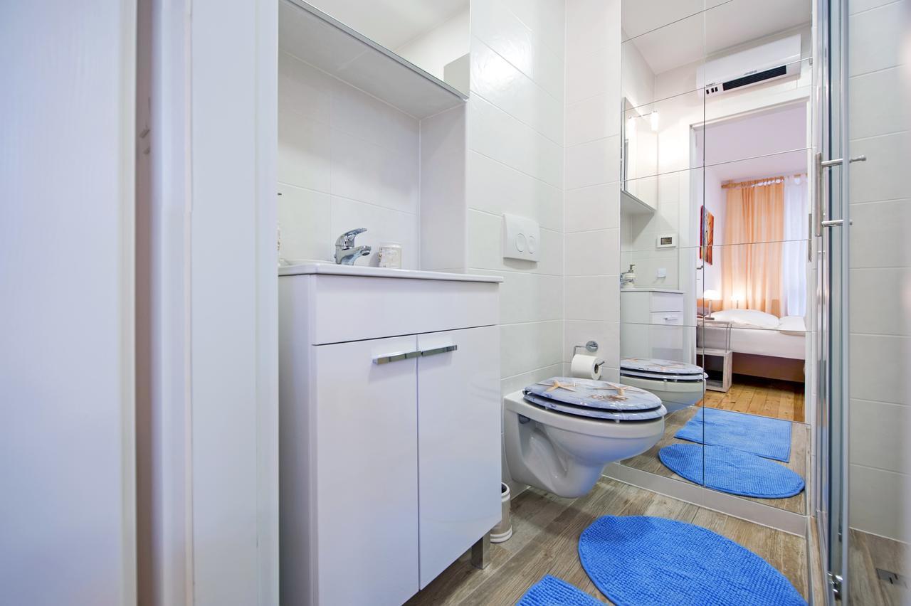 La Svalba Rooms & Studios Ровинь Экстерьер фото