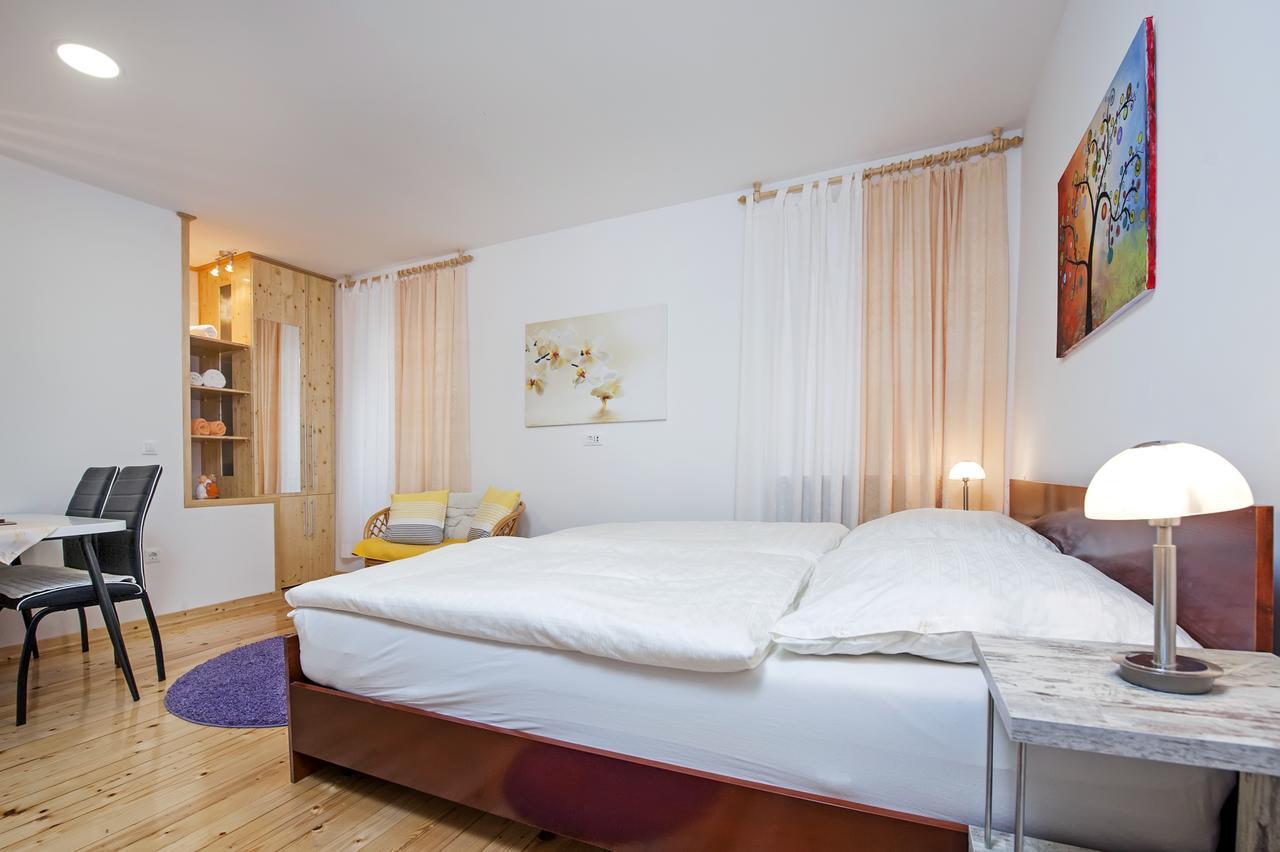 La Svalba Rooms & Studios Ровинь Экстерьер фото