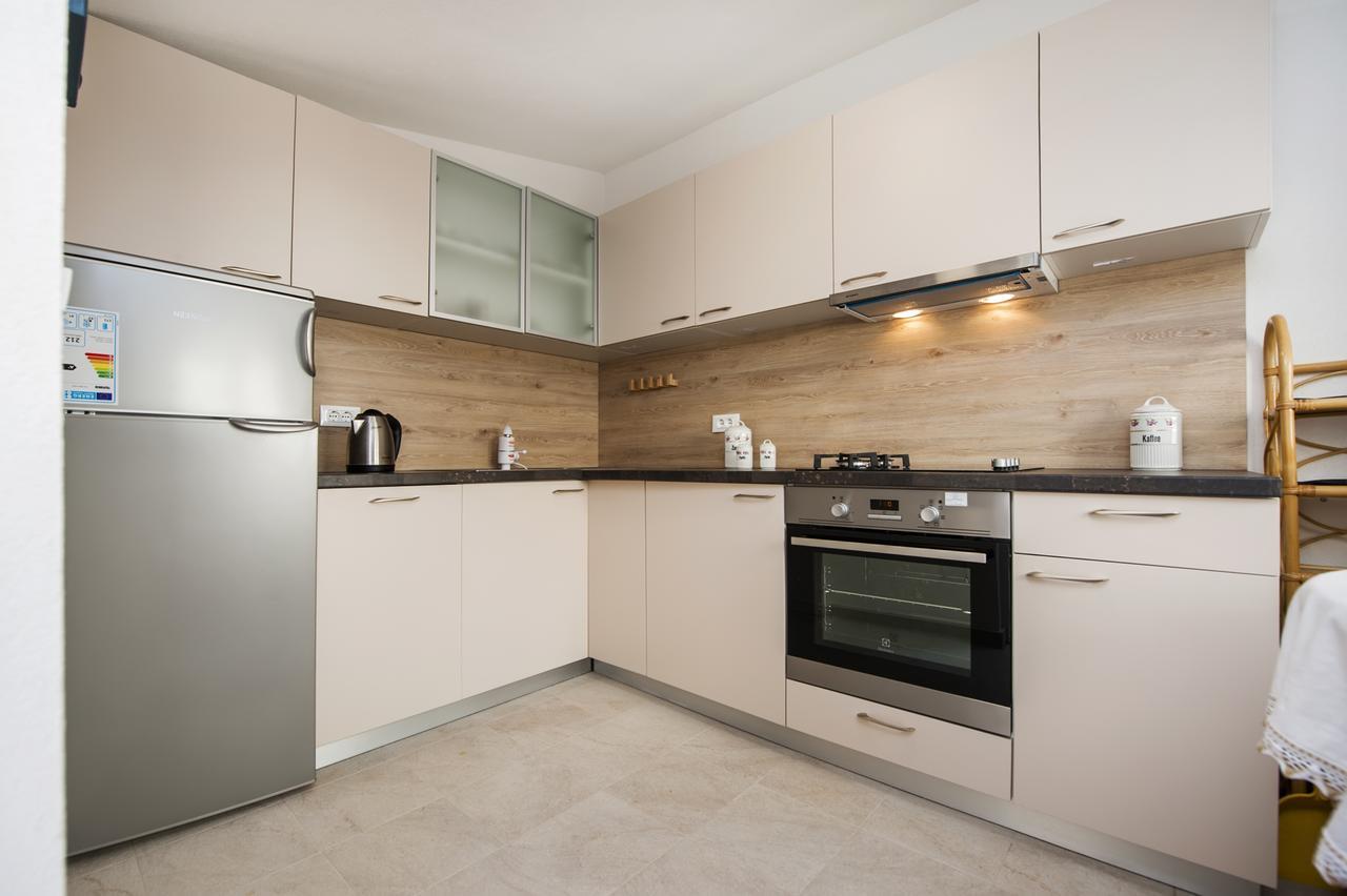 La Svalba Rooms & Studios Ровинь Экстерьер фото